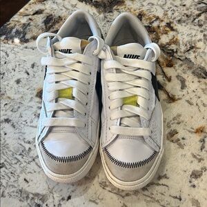 Nike Blazer Low 77 Jumbo Womens Size 8 White Black Leather Sneakers DN2158-101